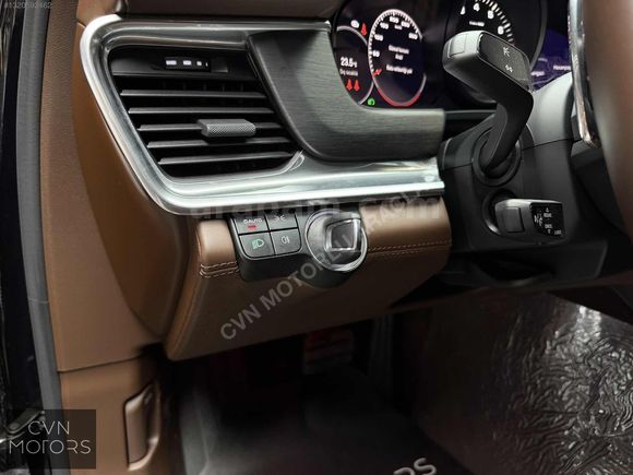 CVN'DEN PORSCHE PANAMERA 4 PLATİNİUM EDİTİON BAYİ HATASIZ