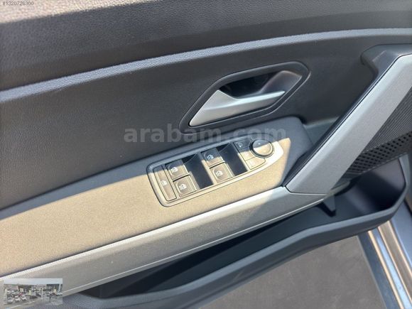 2025 MODEL DUSTER TECHNO 1.3 EDC 6200KM DE