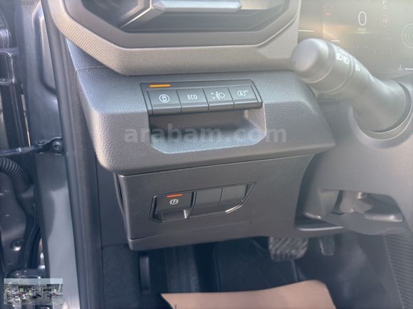 2025 MODEL DUSTER TECHNO 1.3 EDC 6200KM DE