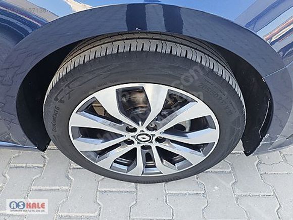 ASKALE'DEN 2024 MEGANE 1.3 TCe ICON OTOMATİK 23 BİN KM'DE