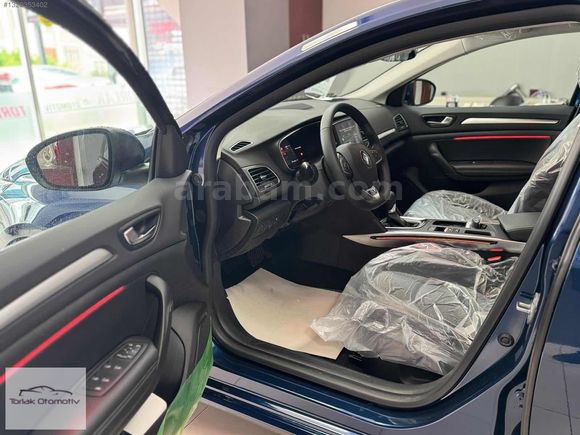 0026 MEGANE 1.3 TCE İCON HATASIZ BOYASZ