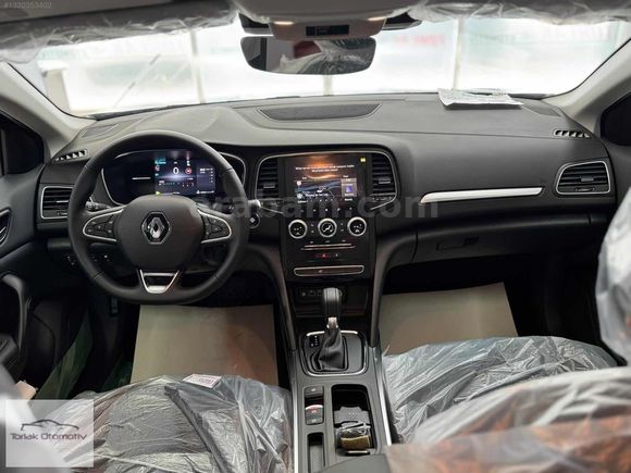 0026 MEGANE 1.3 TCE İCON HATASIZ BOYASZ