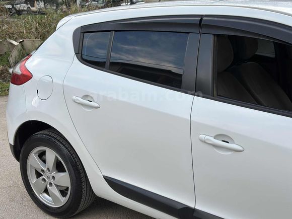 MASAL OTOMOTİVDEN EMSALSİZ MEGAN 105'LİK 6 İLERİ EXPRESSİON