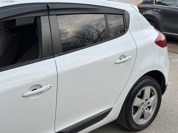 MASAL OTOMOTİVDEN EMSALSİZ MEGAN 105'LİK 6 İLERİ EXPRESSİON