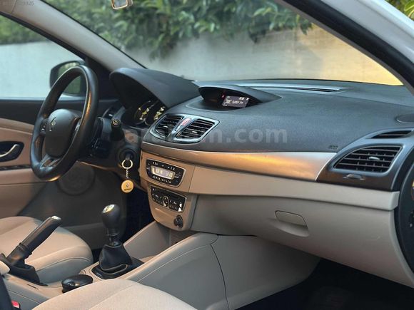MASAL OTOMOTİVDEN EMSALSİZ MEGAN 105'LİK 6 İLERİ EXPRESSİON