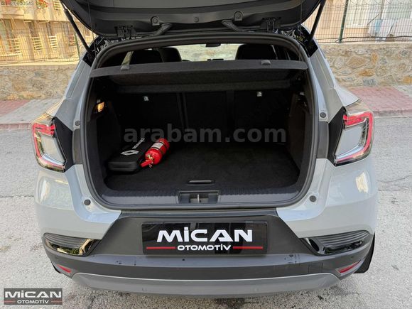 MİCAN OTO-2024 MODEL CAPTUR 1.3 TCE ASPRİT ALPİNE CAM TAVANLI