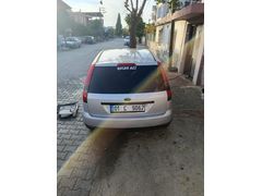 Sahibinden Ford Fiesta 1.4 Trend 2006 Model  193.000 km Gri (Gümüş)