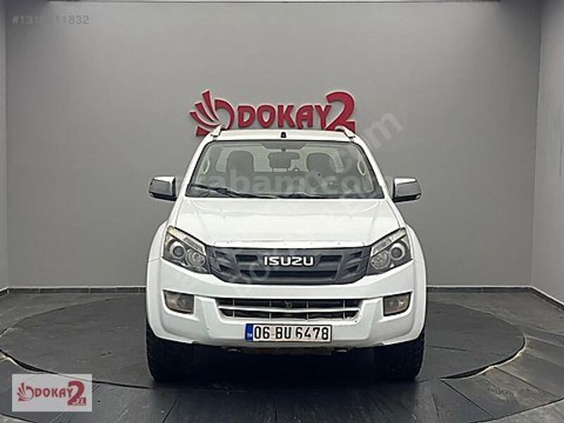Galeriden Isuzu D-Max 2.5 4x4 V-Cross 2014 Model İzmir 279.084 km Beyaz