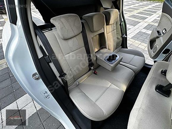 AL-VER OTO'DAN 2011 MODEL TERTEMİZ MASRAFSIZ DİZEL MEGANE