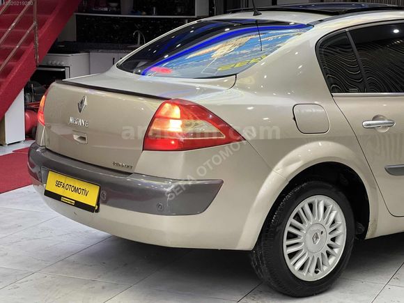 SEFA'DAN 2007 RENAULT MEGANE PRİVİLGE CAM TAVAN HATASIZ BOYASIZ