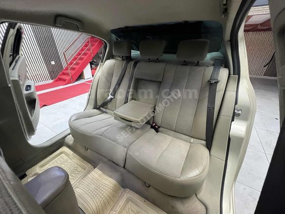 SEFA'DAN 2007 RENAULT MEGANE PRİVİLGE CAM TAVAN HATASIZ BOYASIZ