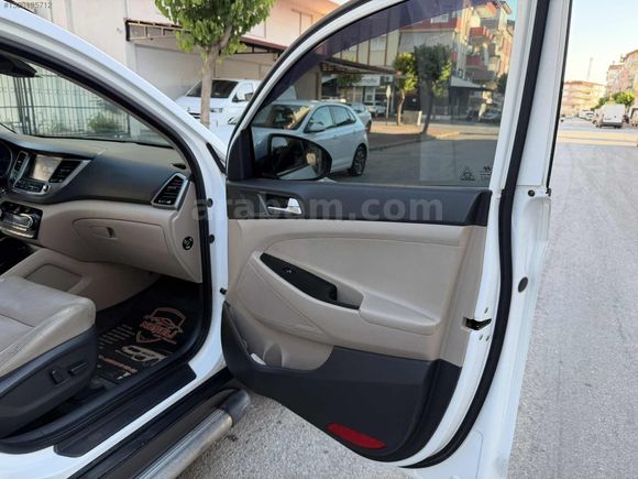 2016 HATASIZ 2.0 CRDİ TUCSON EXECUTİVE