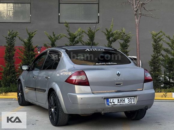 CAM TAVAN DEĞİŞENSİZ HASAR KAYITSIZ BAKIMLI