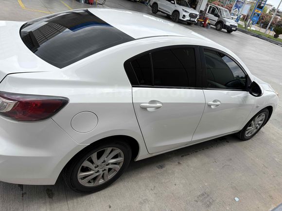 JAPON TANKI genis aile arabasi 2012 model 228 bin km