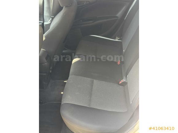 FİAT EGEA 1.4 (KREDİ KARTLARINA 12 AY TAKSİT SEÇENEĞİ)