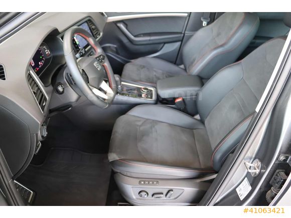 KUZEY GROUPTAN 2025 10.000 KM'DE SEAT ATECA 1.5 FR DARK EDİTİON