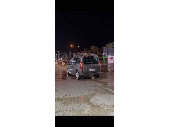 Sahibinden Peugeot Partner 1.6 HDI Allure 2015 Model  245.500 km Gri (titanyum)