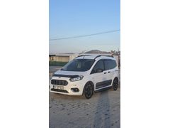 Sahibinden Ford Tourneo Courier 1.5 TDCi Titanium Plus 2022 Model