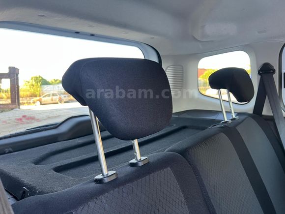Sahibinden Ford Tourneo Courier 1.5 TDCi Titanium Plus 2022 Model
