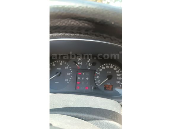 Sahibinden Renault Clio 1.4 RTA 2001 Model