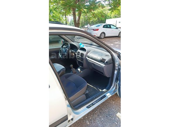 Sahibinden Renault Clio 1.4 RTA 2001 Model