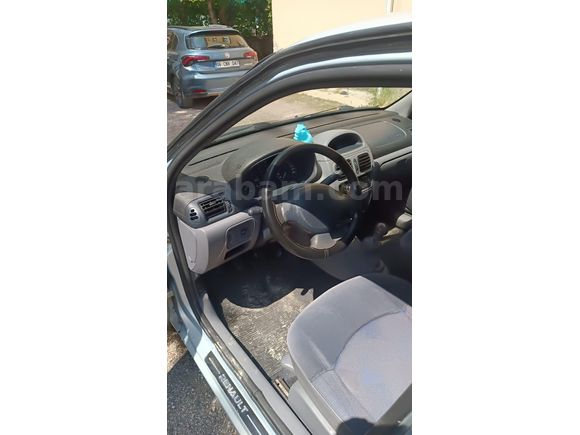 Sahibinden Renault Clio 1.4 RTA 2001 Model