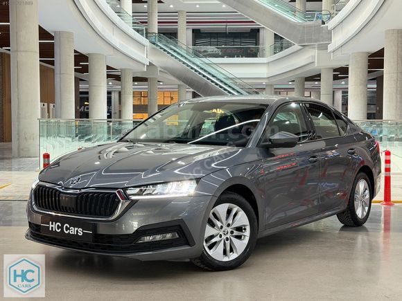HC CARS 2023 TESCİL SKODA OCTAVİA 1.0 E-TECH ELİTE 110HP HYBRİD