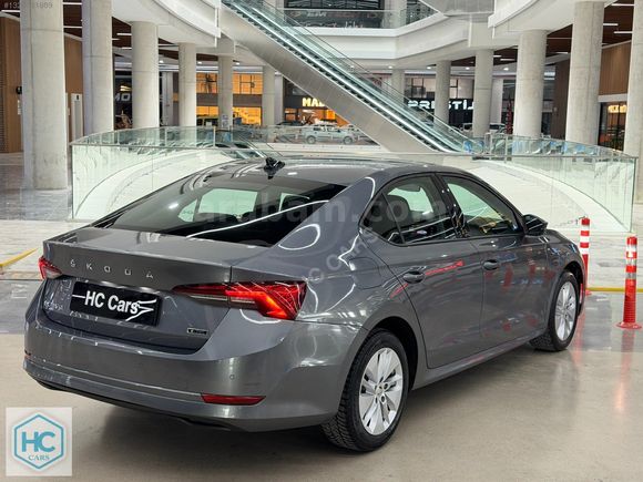 HC CARS 2023 TESCİL SKODA OCTAVİA 1.0 E-TECH ELİTE 110HP HYBRİD