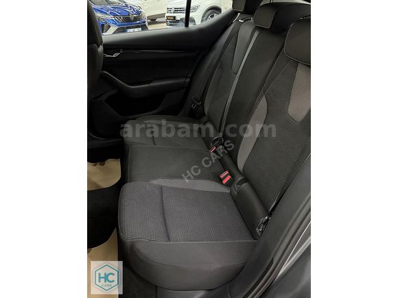 HC CARS 2023 TESCİL SKODA OCTAVİA 1.0 E-TECH ELİTE 110HP HYBRİD