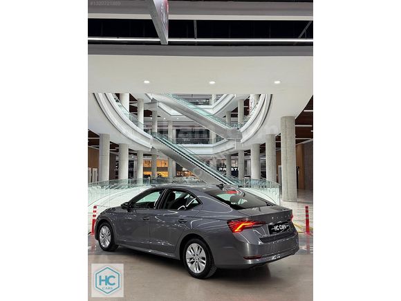 HC CARS 2023 TESCİL SKODA OCTAVİA 1.0 E-TECH ELİTE 110HP HYBRİD