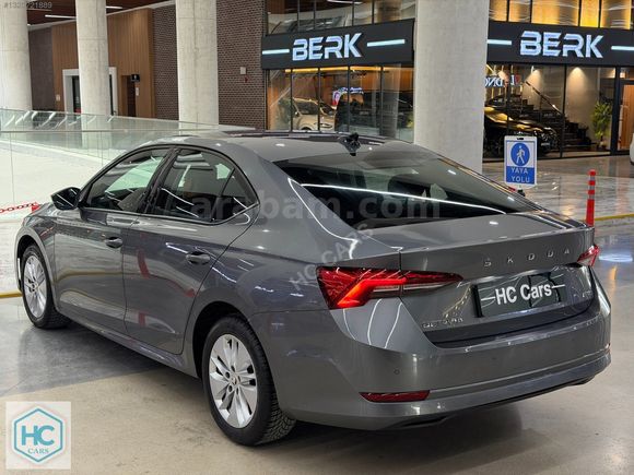 HC CARS 2023 TESCİL SKODA OCTAVİA 1.0 E-TECH ELİTE 110HP HYBRİD