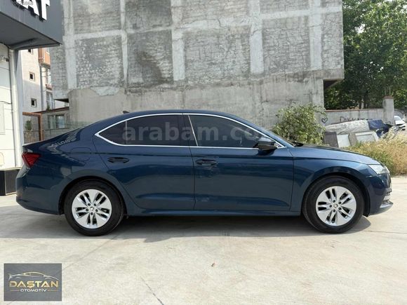 2021 MODEL HATASIZ 1.5 TSI OCTAVİA ELİTE K. KARTINA TAKSİT