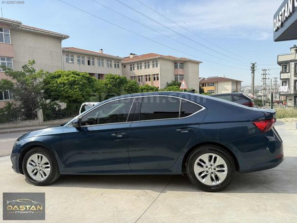 2021 MODEL HATASIZ 1.5 TSI OCTAVİA ELİTE K. KARTINA TAKSİT