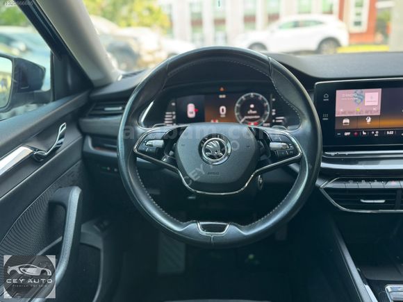 CEY AUTO 2021 OCTAVİA/1.0E TEC/PREMİUM/97.000KM/4 KOLTUK ISITMA
