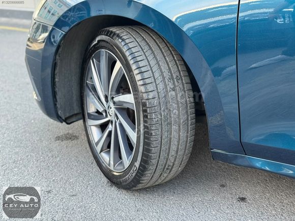 CEY AUTO 2021 OCTAVİA/1.0E TEC/PREMİUM/97.000KM/4 KOLTUK ISITMA