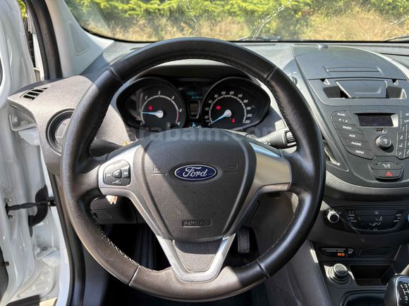 2022 MODEL ÇOK TEMİZ 100HP 6 İLERİ  COURİER