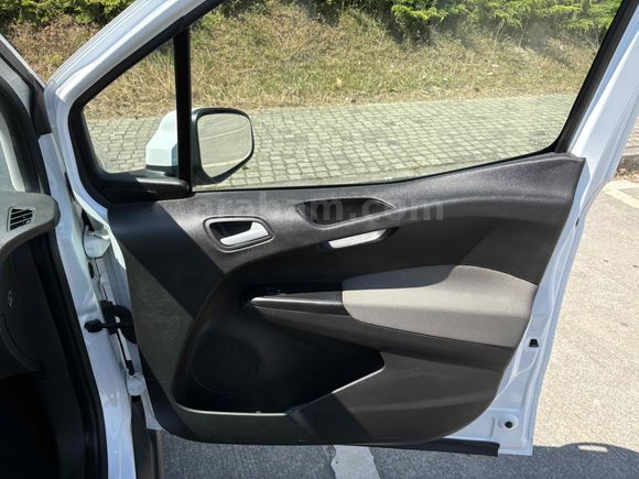 2022 MODEL ÇOK TEMİZ 100HP 6 İLERİ  COURİER