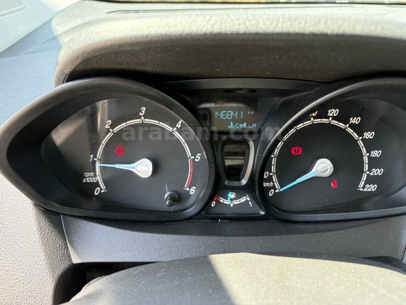 2022 MODEL ÇOK TEMİZ 100HP 6 İLERİ  COURİER