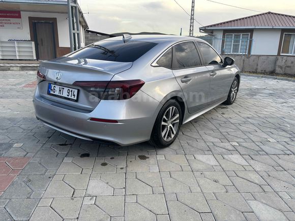 Sahibinden Honda Civic 1.5 i-VTEC Eco Elegance Plus 2024 Model 