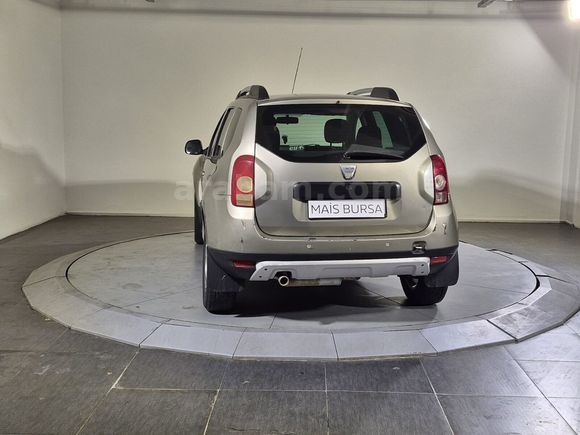 otomobil Dacia Duster 1.5 DCI 4x4 Laureate