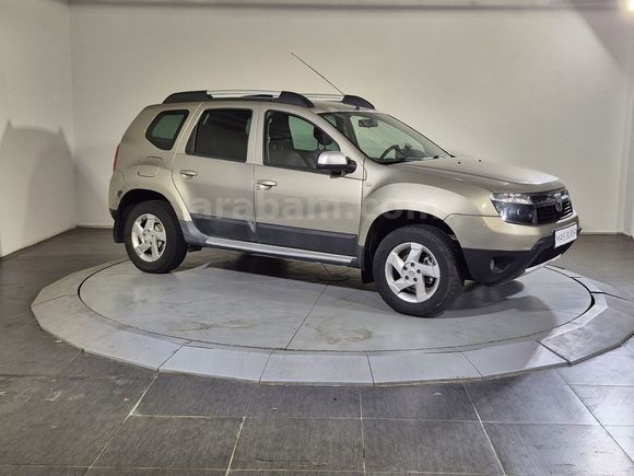 otomobil Dacia Duster 1.5 DCI 4x4 Laureate