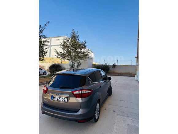Sahibinden Ford C-Max 1.6 TDCi Titanium 2012 Model 