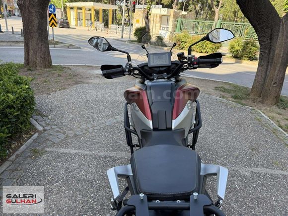 QJ SRT 800X- DÜŞÜK KM- -İZMİR BAYİDEN - 12 TAKSİT - HASARSIZ
