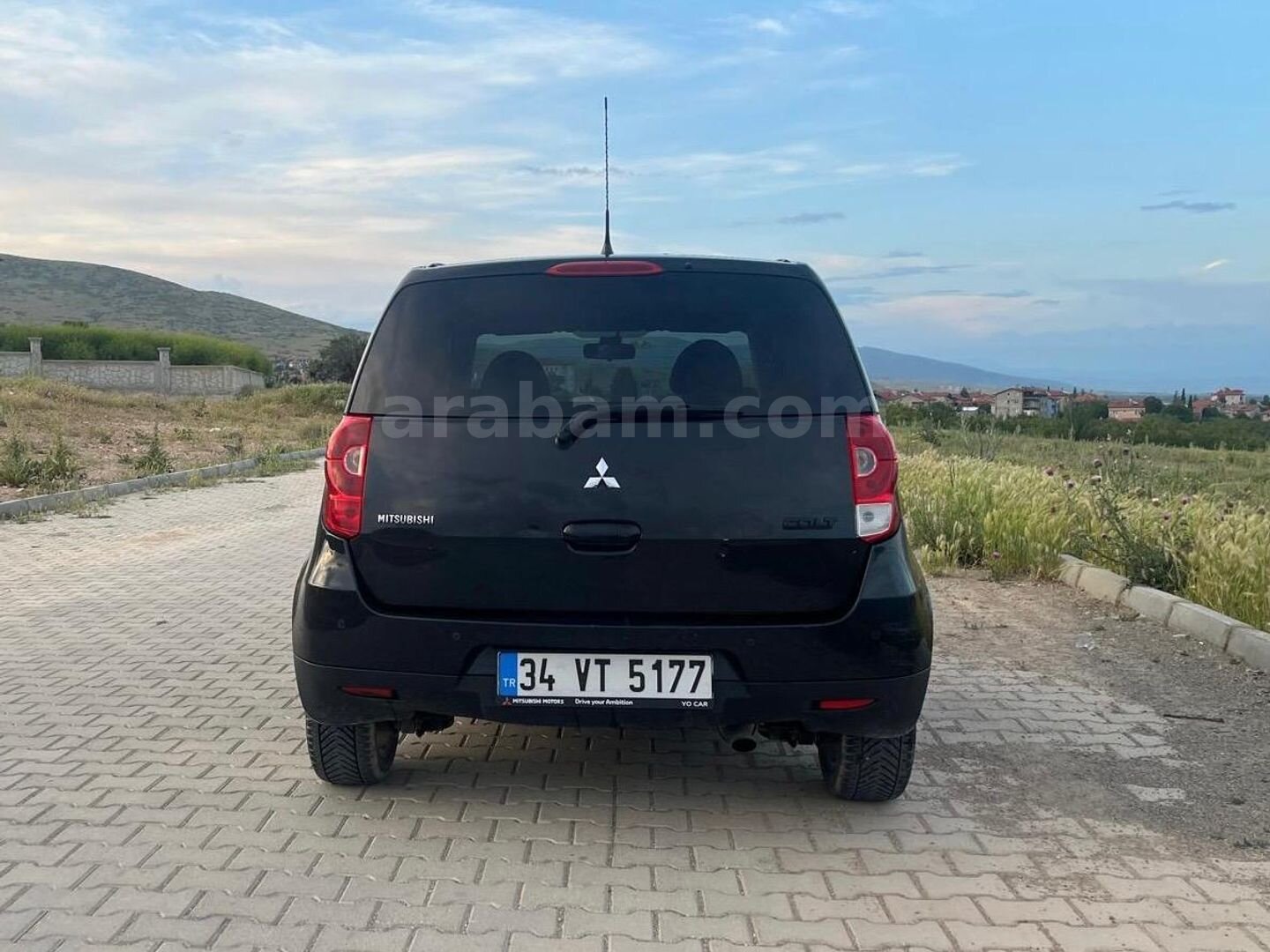 Galeriden Mitsubishi Colt 1.3 Invite 2011 Model Isparta 185.000 km Siyah 5