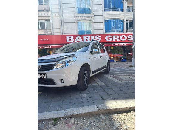106000 km Dacia sandero 1.2 ambiance
