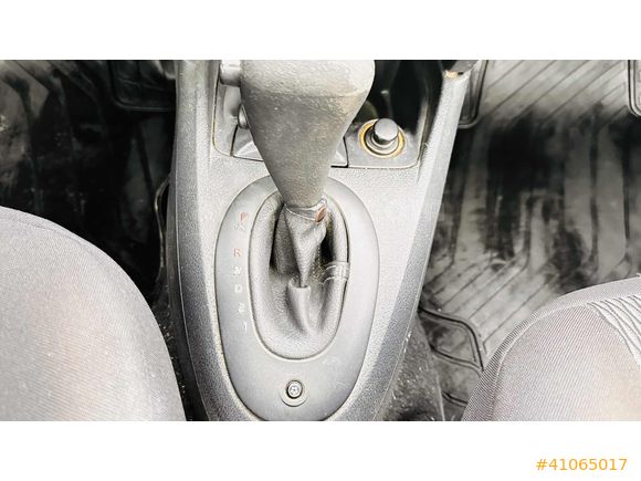 OTOMATİK SANRUFLU PRİVİGİLE RENAULT CİLO 1.4 benzin LPG