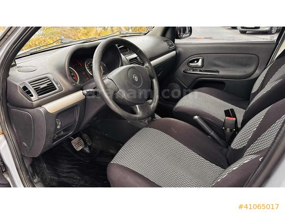 OTOMATİK SANRUFLU PRİVİGİLE RENAULT CİLO 1.4 benzin LPG