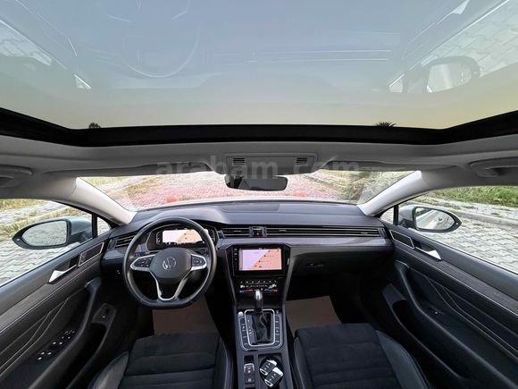 HATASIZ BOYASIZ TRAMERSİZ 118 BİN KM ELEGANCE CAM TAVAN FULL