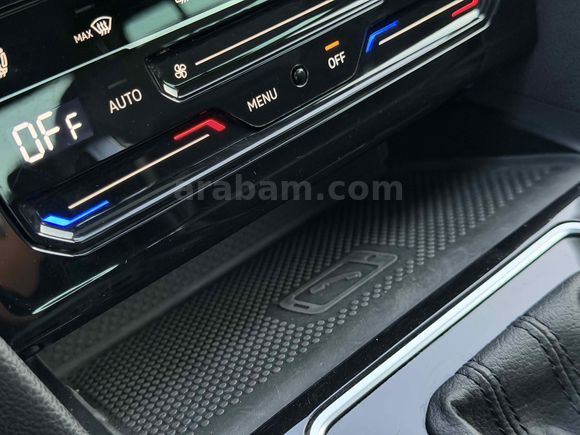 HATASIZ BOYASIZ TRAMERSİZ 118 BİN KM ELEGANCE CAM TAVAN FULL