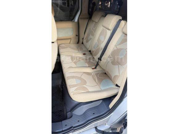 AKKARTAL OTOMOTİVDEN CAM GİBİ 2012 MODEL SİLVER